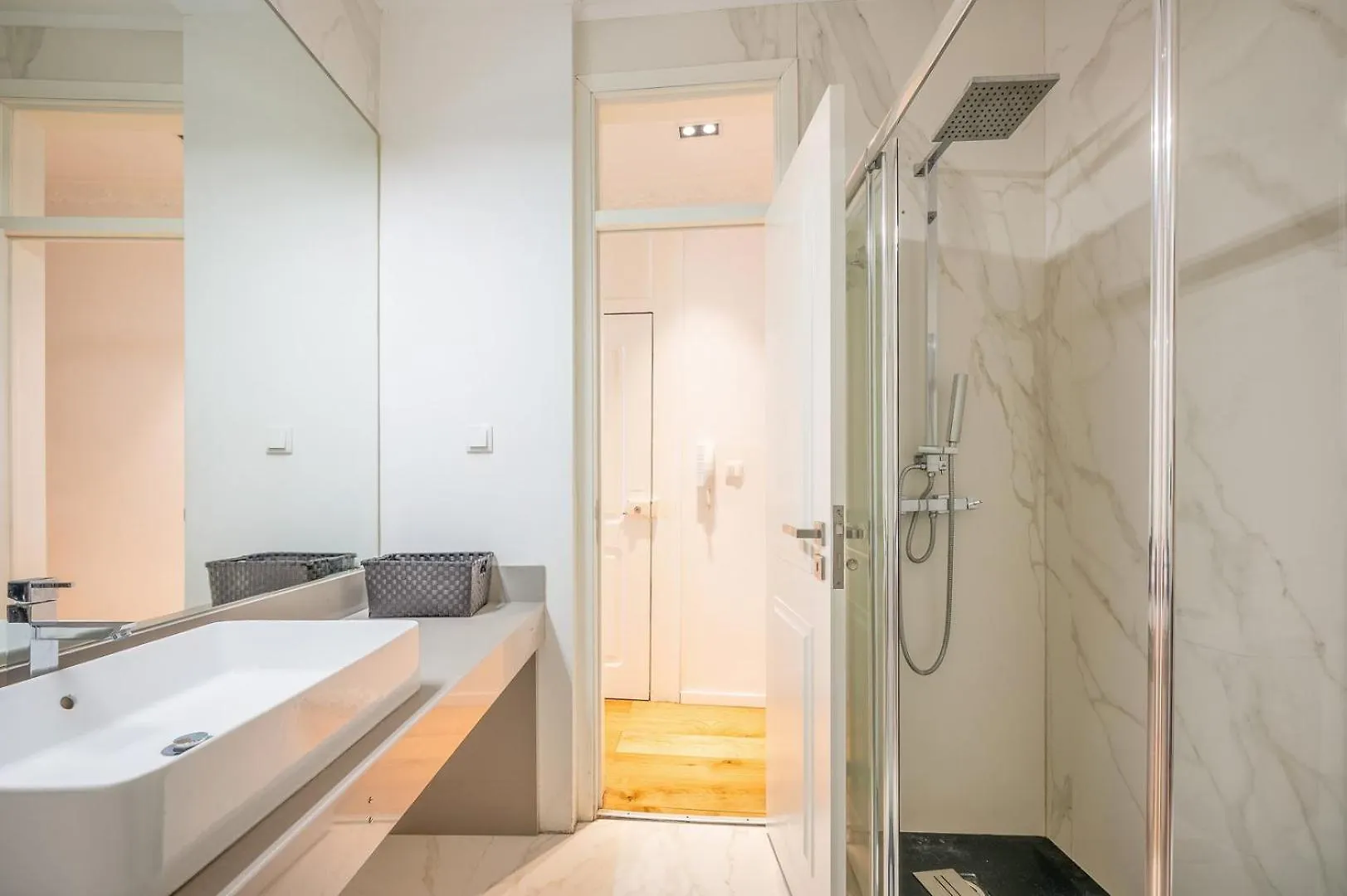 Guestready - Glorious Stay Near Miradouro Da Graca Lisbon 0*,  Portugal