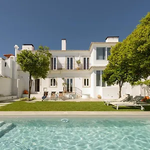 Apartment Dona Graca, Lisbon
